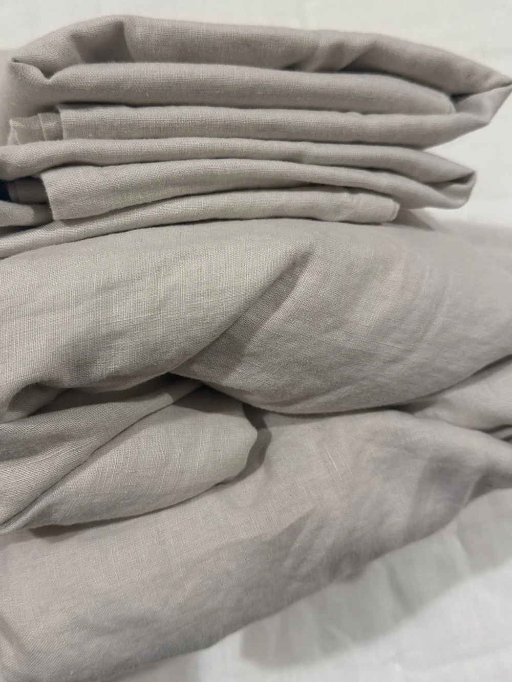 New Quince European Linen Fitted Sheet Set CalKing MSRP $154 Sand